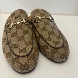 Gucci Beige Monogram LoafersWomen's Princetown Mulesy